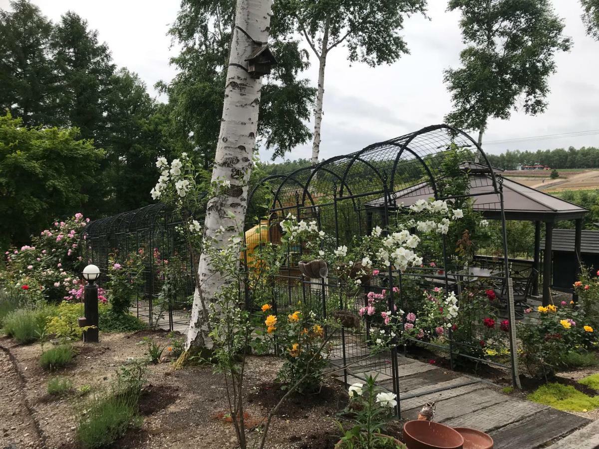 Affittacamere Ritz Garden Niji Biei Esterno foto